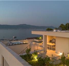 4 Bedroom Luxury Villa with Heated Pool and boat mooring, Ciovo near Trogir – Sleeps 8